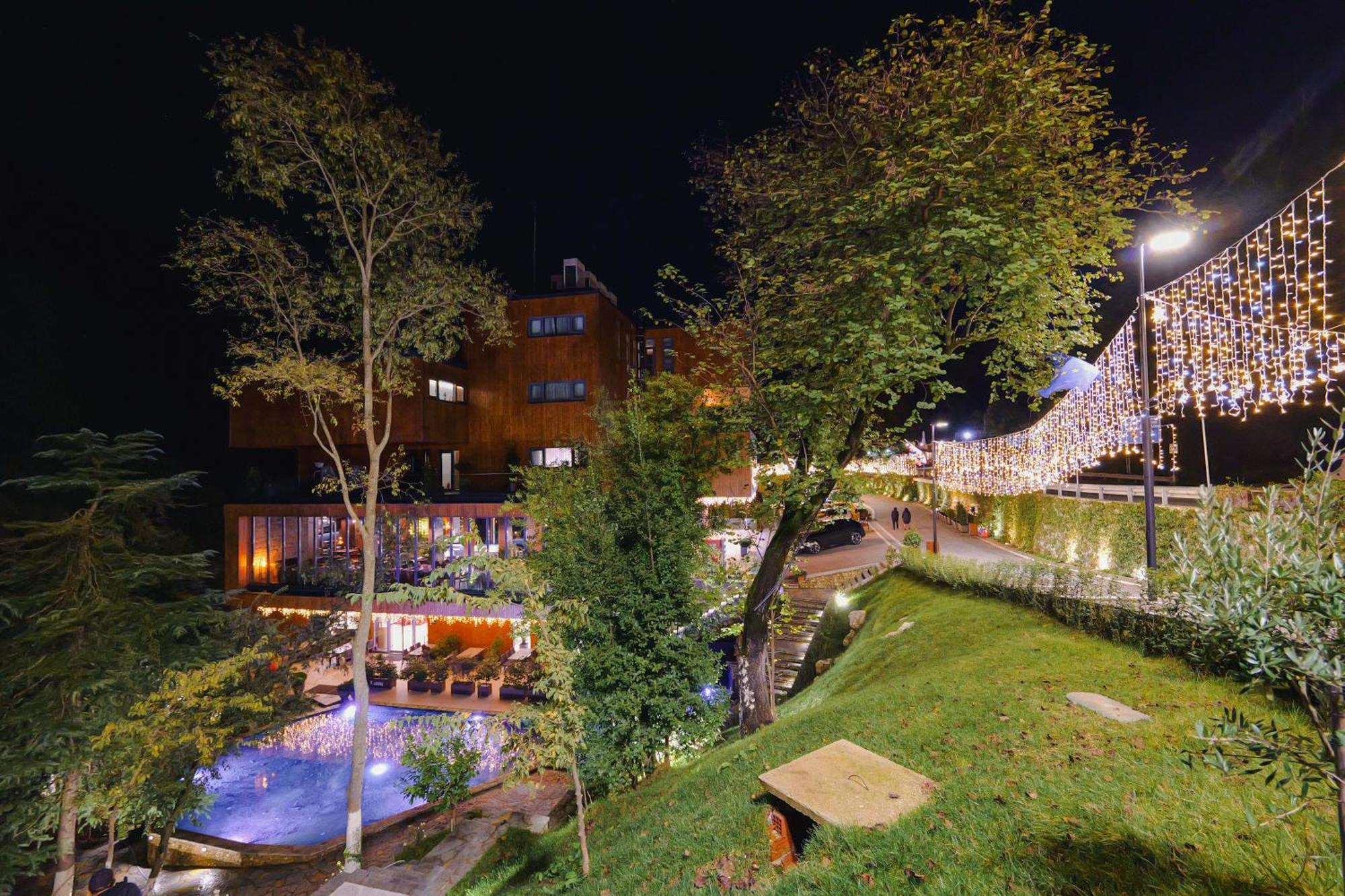 Hotel Uji Ftohte Tepelene Esterno foto